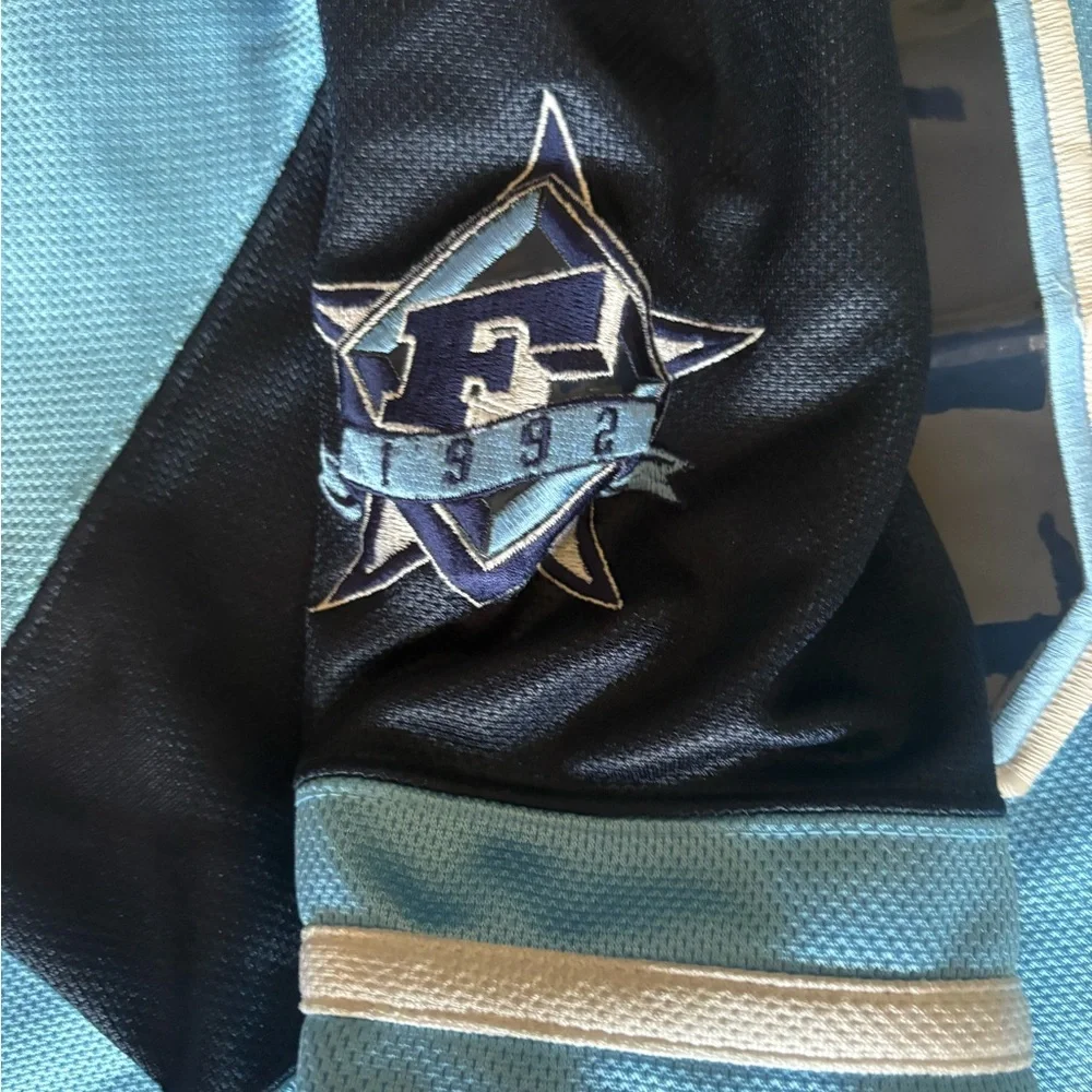 Vintage Fubu‎ 05 Jersey Blue - Picture 8 of 8